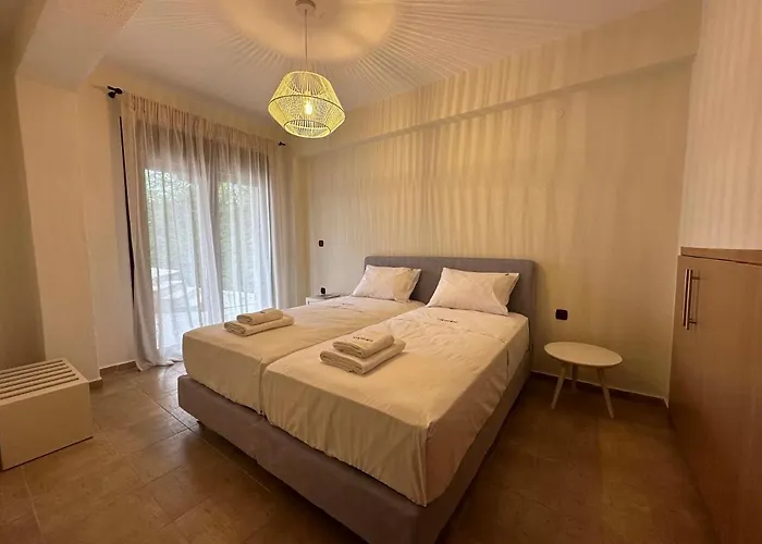 Captain's * Pefkochori