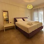 Captain's Apartment Pefkochori