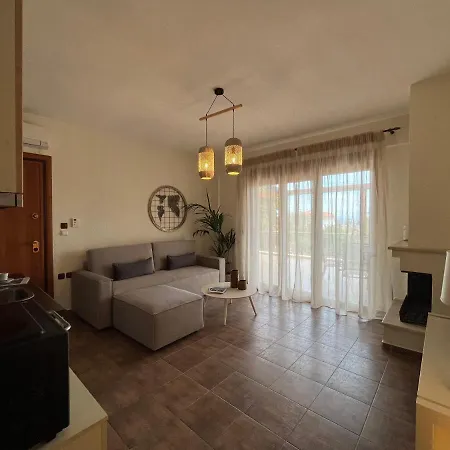 Captain's Пефкохори